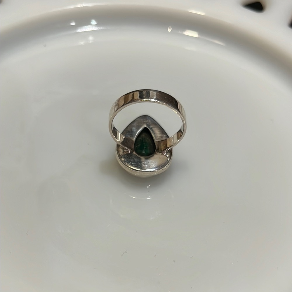 Emerald Gemstone Sterling Silver Ring - image 2